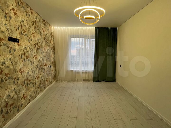 2-к. квартира, 58 м², 13/20 эт.