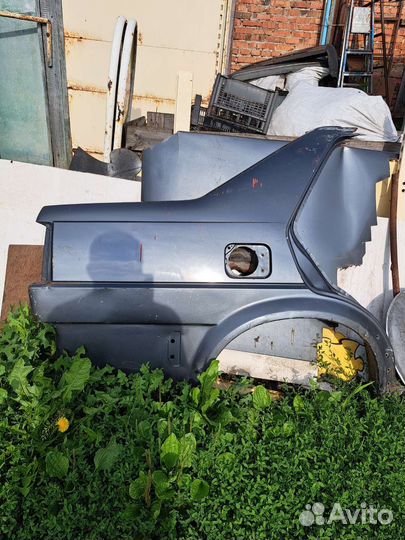 Крыло заднее правое на volkswagen jetta 2