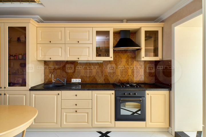 4-к. квартира, 102 м², 6/6 эт.