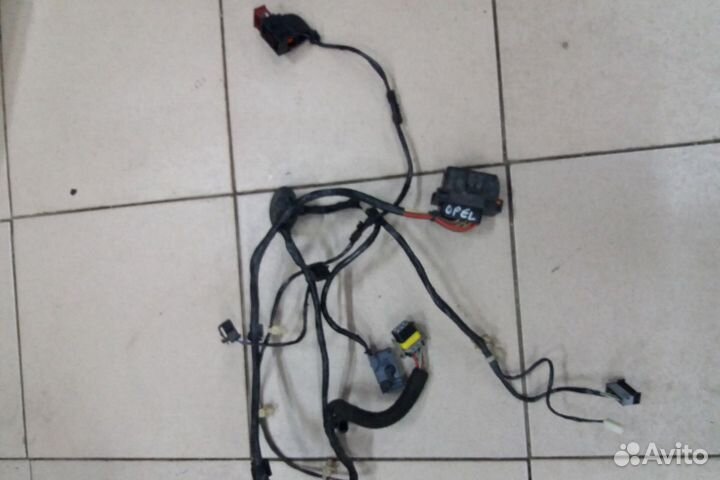 Проводка передней двери Opel Astra H