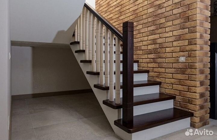 Лестница на металлокаркасе / изготовление лестниц