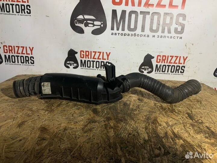 Патрубок интеркулера Mercedes-Benz E-200 W211 M271