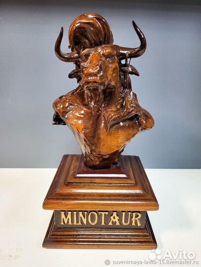 Резные фигуры из дерева