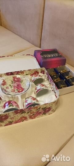 Чайный сервиз и набор рюмок