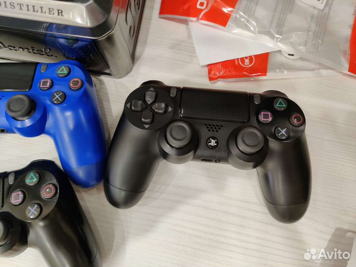 В Доставке Джойстики на пс4