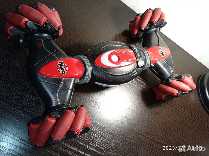 Машина на радиоуправлении жестами