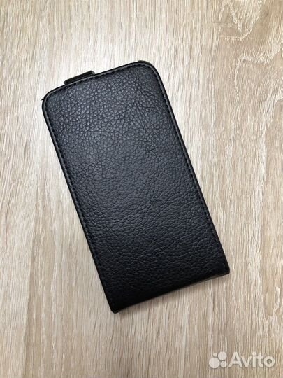 Чехол на телефон