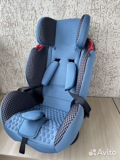 Автокресло capella