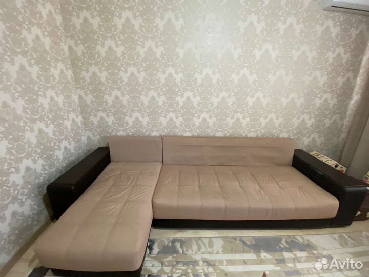 Большой угловой диван бу