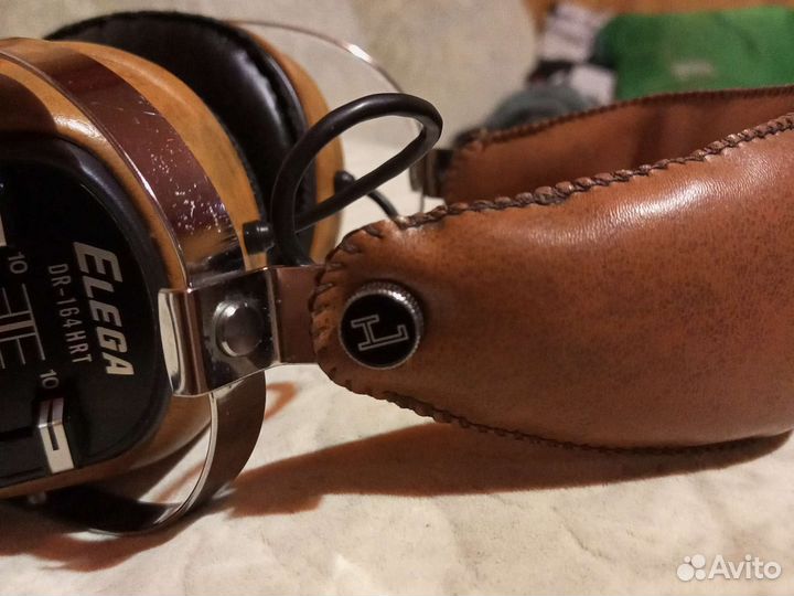 Студийные наушники elega