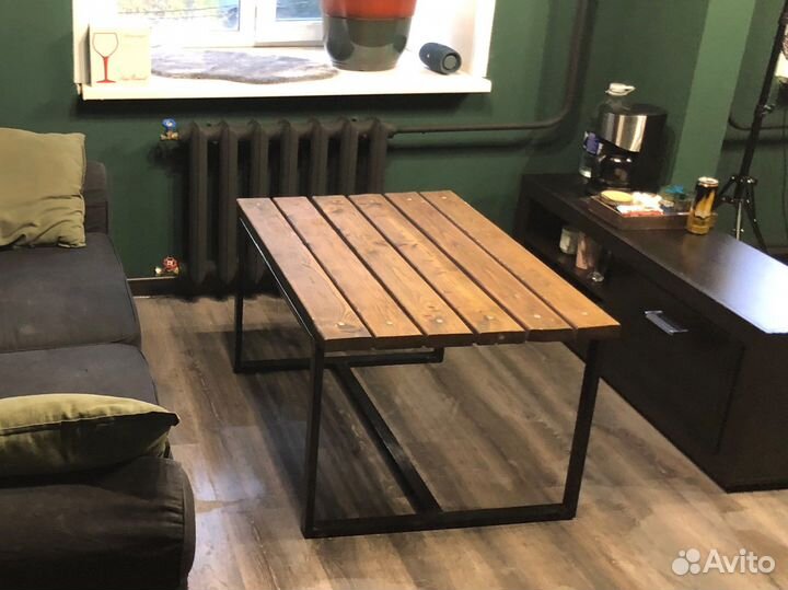 Стол журнальный в стиле loft