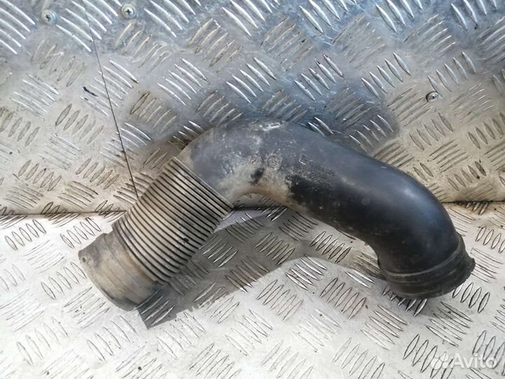Патрубок воздушного фильтра Opel Astra H