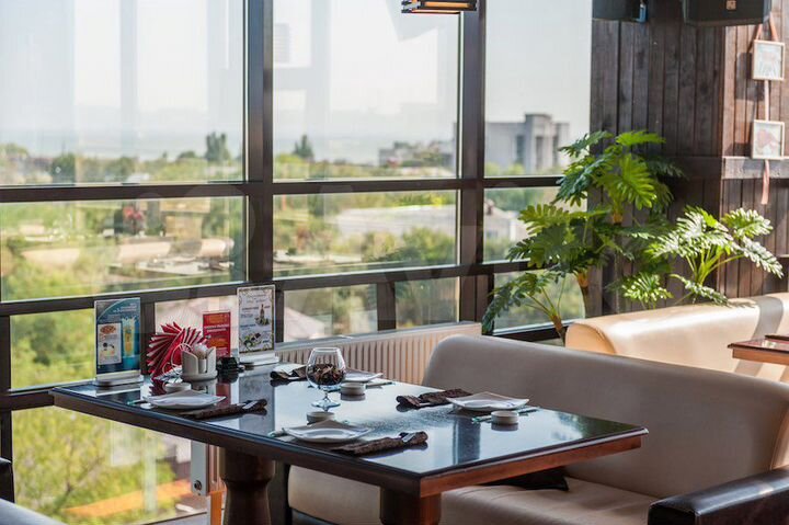 Общепит, 730 м²