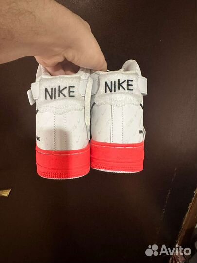 Кроссовки Nike размер 43