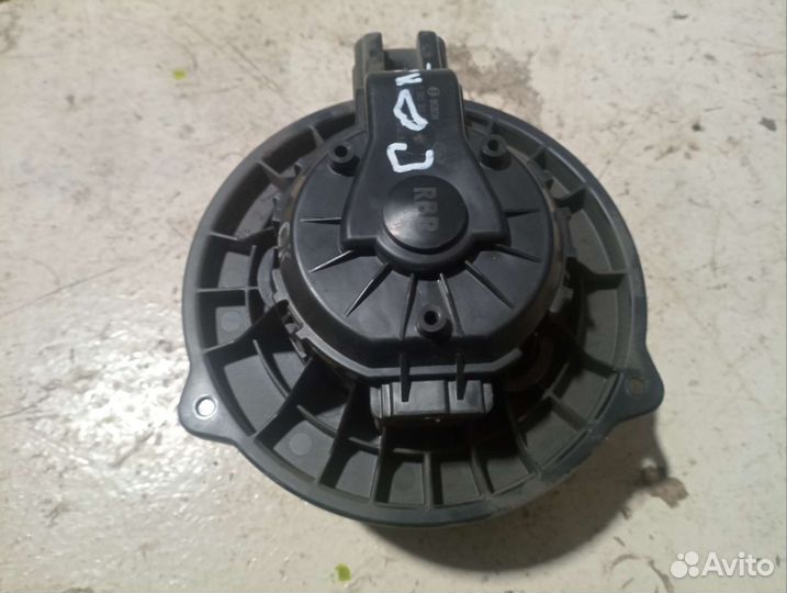 Моторчик печки Hyundai Solaris 1