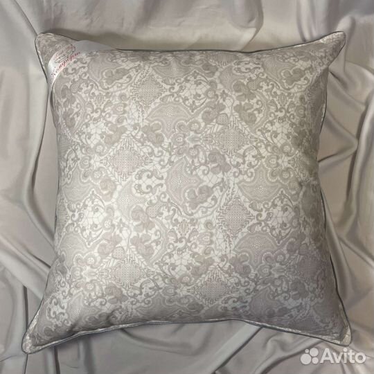 Подушка пуховая новая