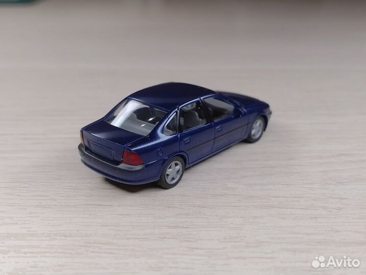 A26.4) Opel Vectra B (1995-2002) темно-синий