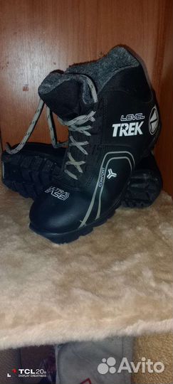 Лыжные ботинки