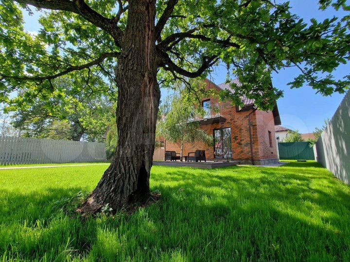 Коттедж 173 м² на участке 7 сот.