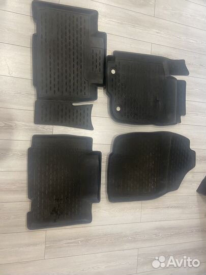 Автомобильные Коврики rav 4 рез