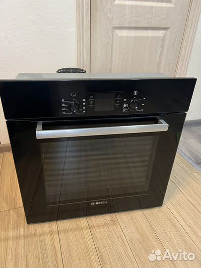 Духовой шкаф Bosch serie 6 с очисткой