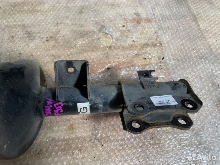 Стойка передняя передняя левая Suzuki Grand Vitara