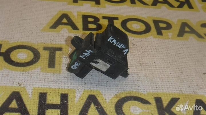 Кнопка стеклоподъемника Nissan Qashqai (J10) 2006