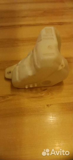 Бачок стеклоомывателя Опель Корса