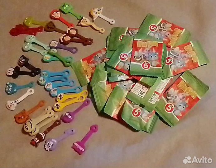 Прилипалы, тролли, каваи, карточки, монеты