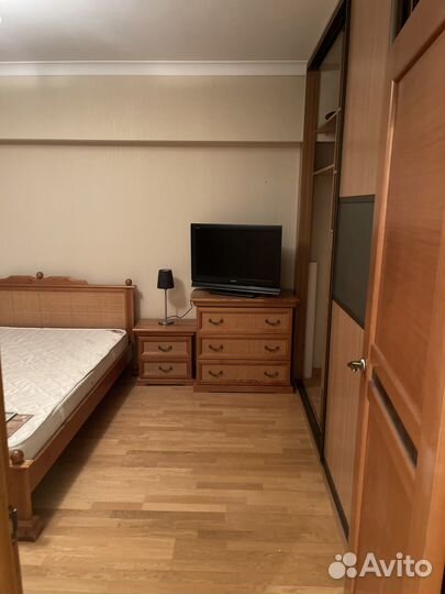 Мебель в спальню бу