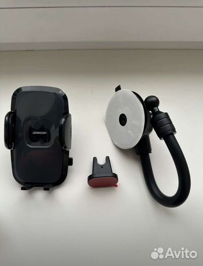 Автомобильный держатель смартфона