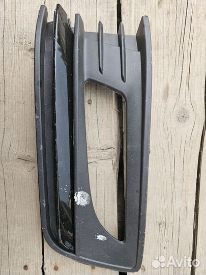 Решетка в бампер фольцваген поло