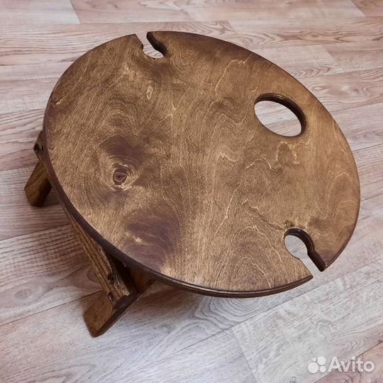 Винный столик деревянный