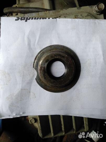 Мотороллер вятка сальник