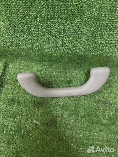 Ручка потолка передняя правая Hyundai Getz