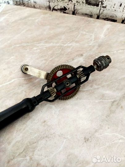 Ручной коловорот дрель