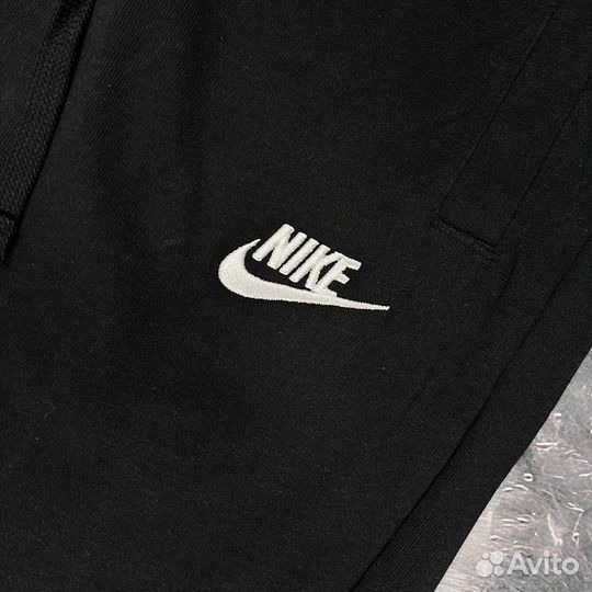 Шорты Men's Nike Club Essential