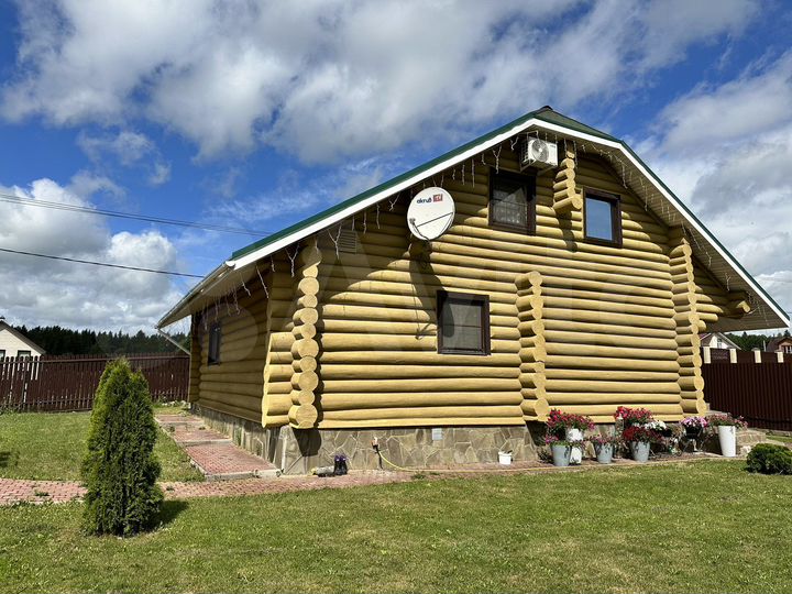 Коттедж 160 м² на участке 40 сот.