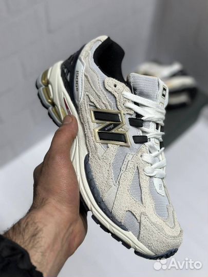 Кроссовки new balance 1906r бежевые