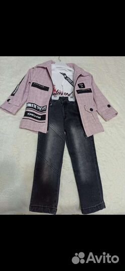 Костюм тройка