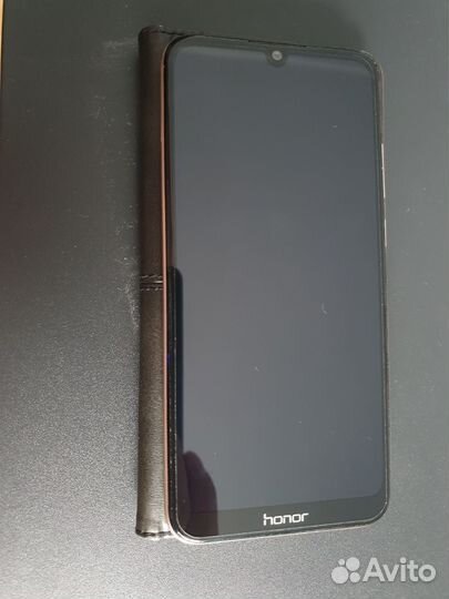 HONOR 8A, 2/32 ГБ