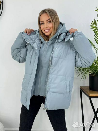 Куртка женская новая 46