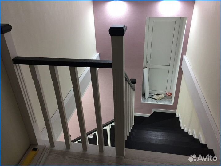 Лестница деревянная