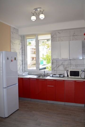 3-к. квартира, 60 м², 2/3 эт.