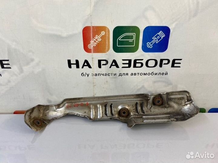 Кожух выпускного коллектора левый Toyota Land