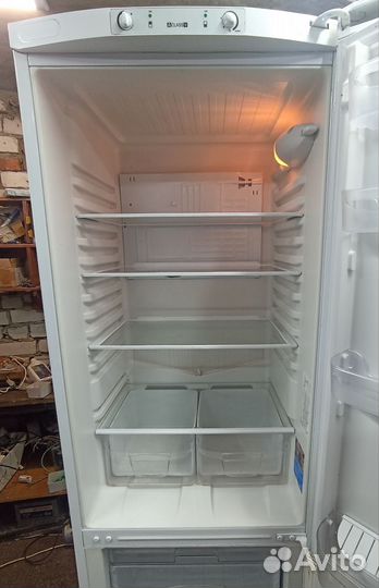 Холодильник Indesit