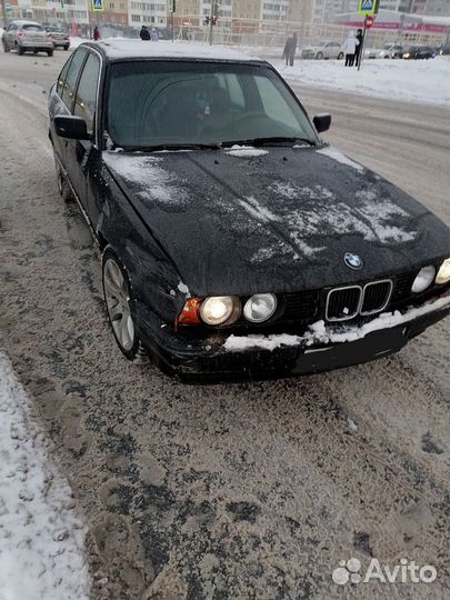 BMW 5 серия 2.0 МТ, 1994, битый, 225 000 км