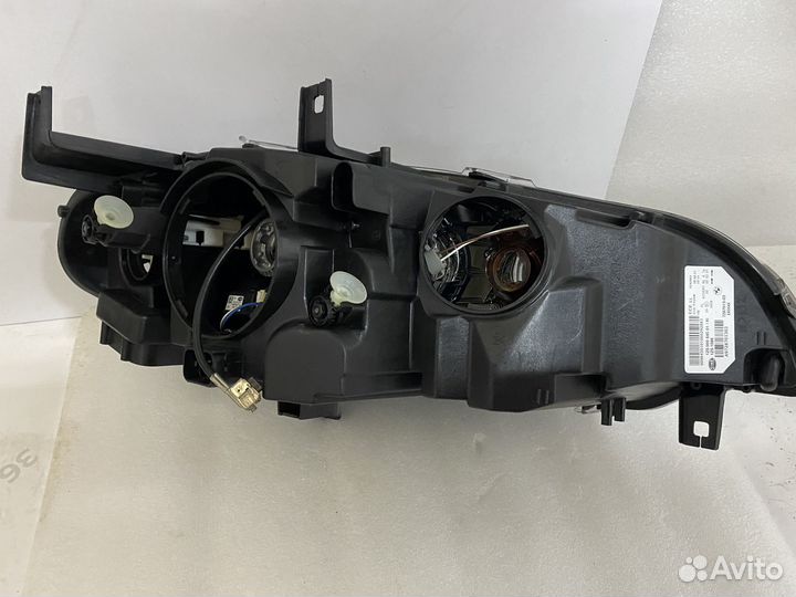 Фарa на BMW X5 63117288991
