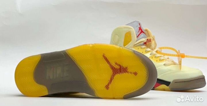 Кроссовки jordan 5 off white sail on feet