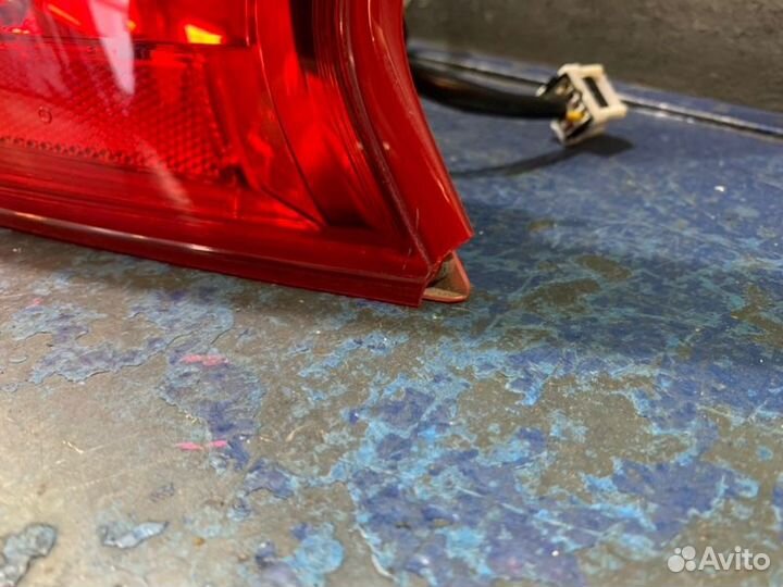 Фонарь правый Nissan Teana L33